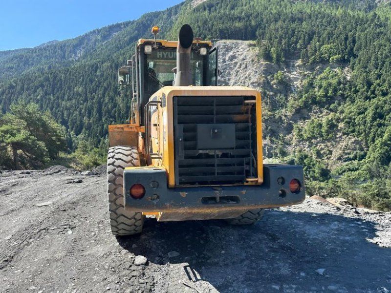 Hyundai HL740-7A