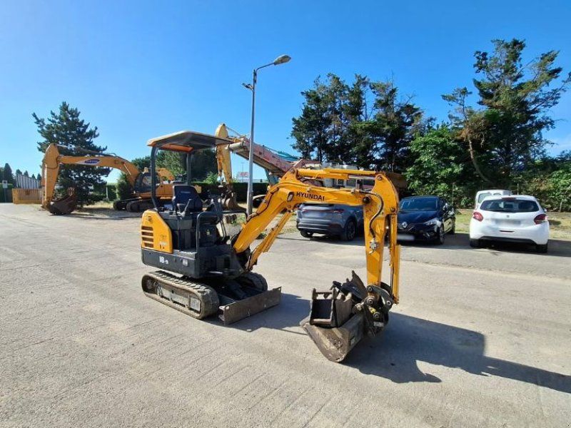 Hyundai R18-9