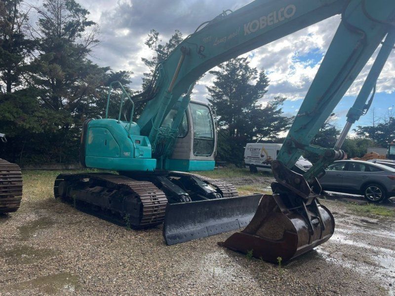 Kobelco SK235