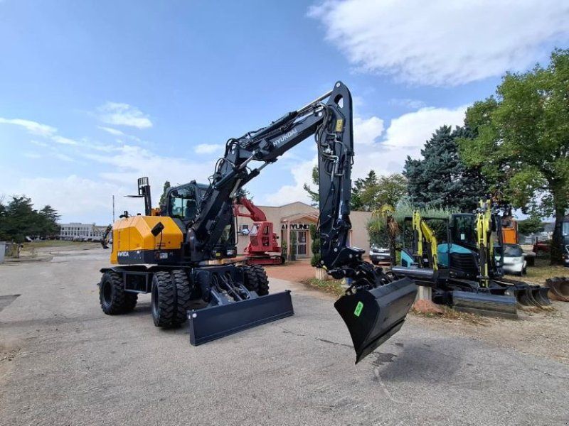 Hyundai HW100A
