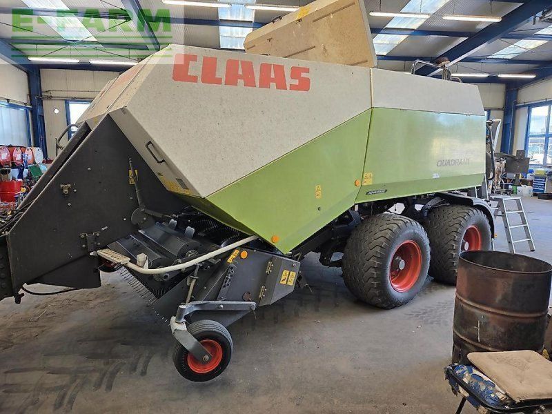 Claas quadrant 2200 rc