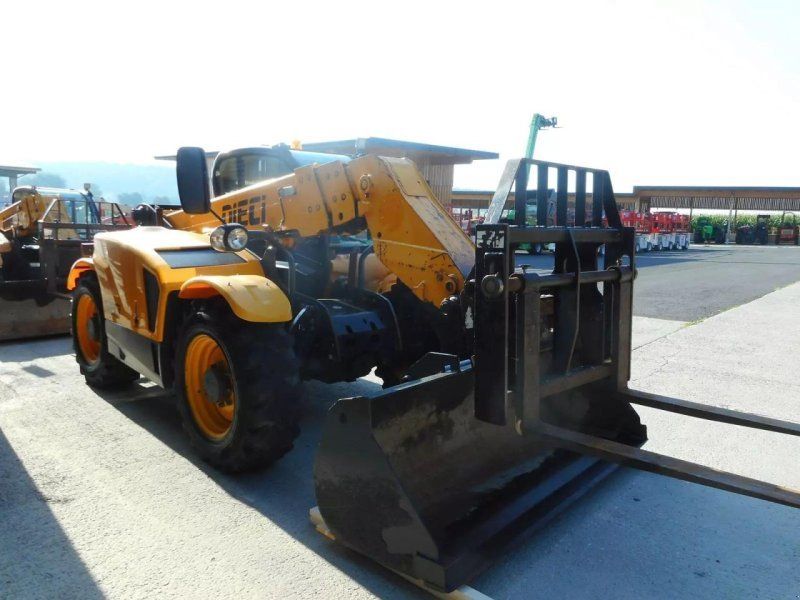 Dieci zeus 38.10 mit manitou schnellwechsler