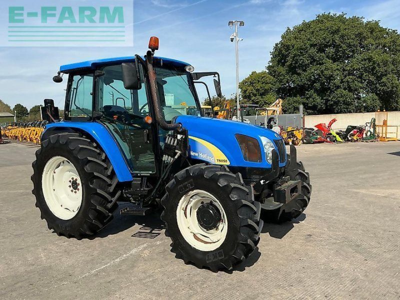 New Holland t5050 (st27259)