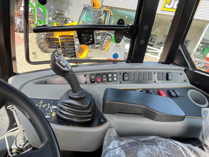 JCB 409
