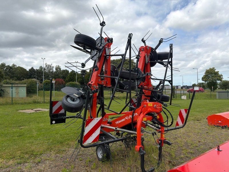 Kubota Faneuse TE8080 .