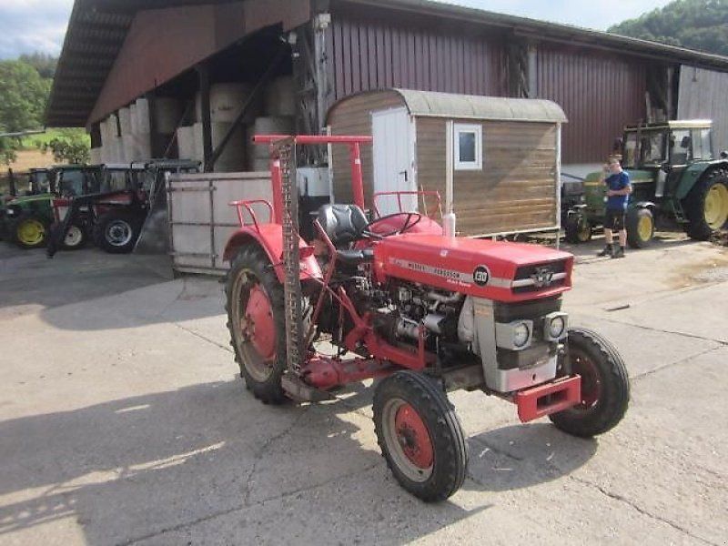 Massey Ferguson 130