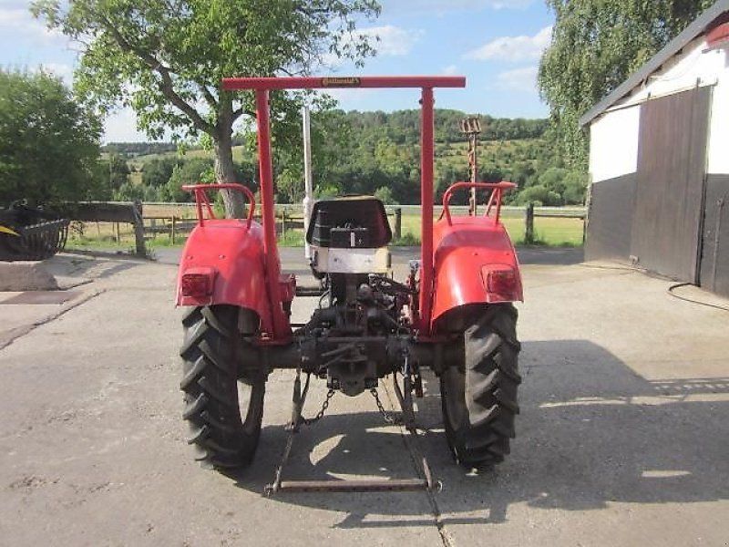 Massey Ferguson 130