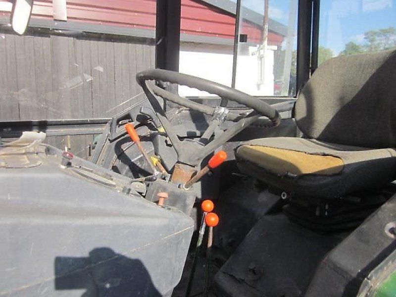 John Deere 3130 S