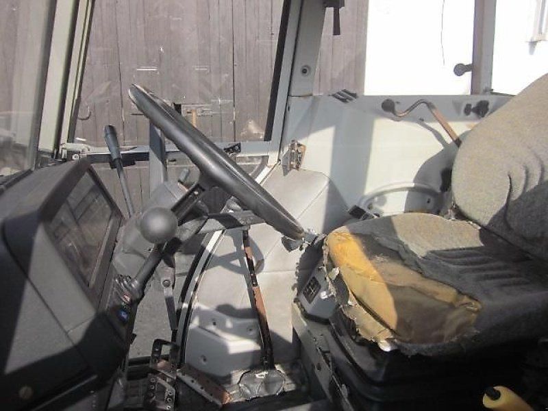 Massey Ferguson 375 A