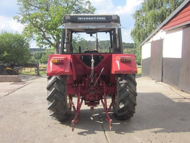 IHC 745 S