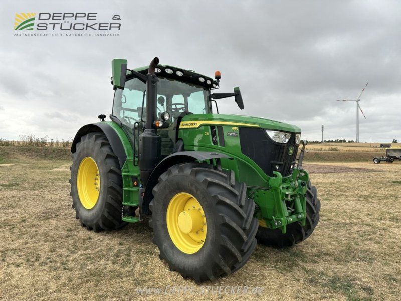 John Deere 6R 215