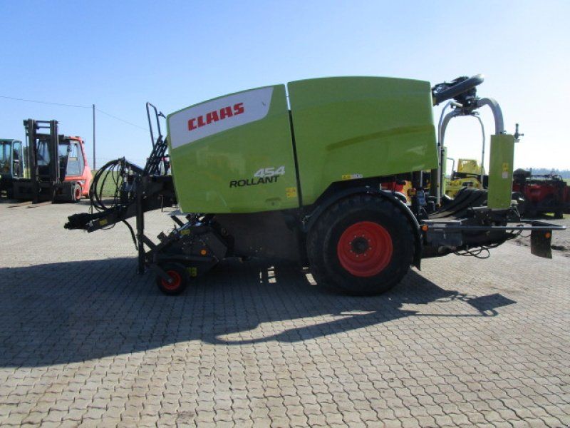 Claas Rollant 454