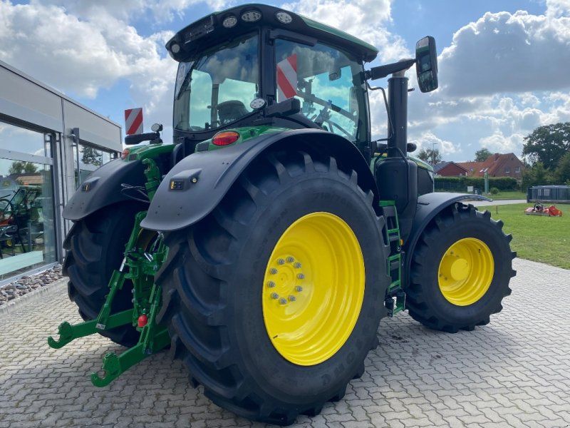 John Deere 6R 250