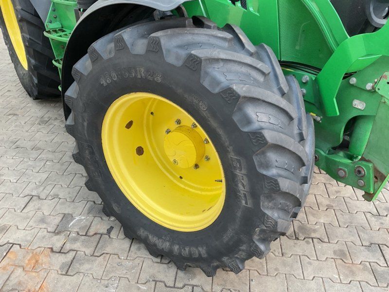 John Deere 6125R