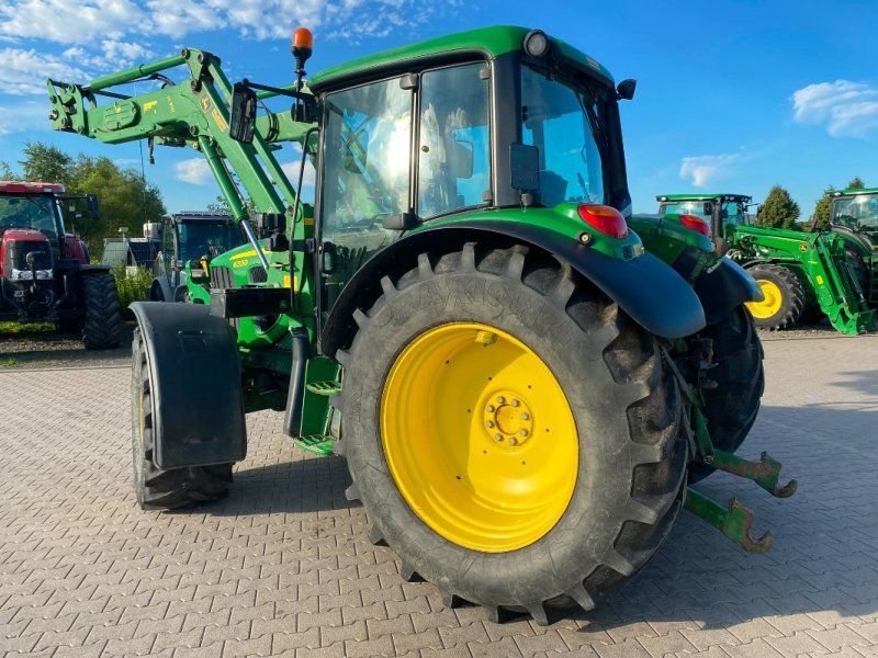 John Deere 6330