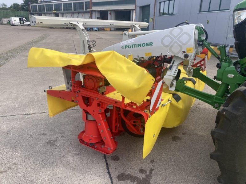 Pöttinger NOVACAT 301 ALPHA-MOTION MASTE