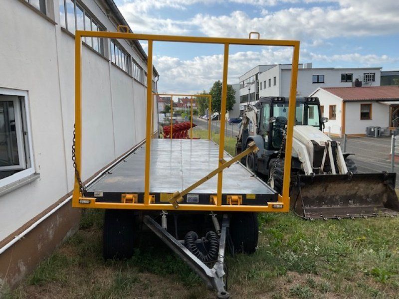 Wielton Ballenwagen