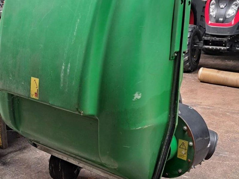 John Deere MCS 560 C Grasabsaugung