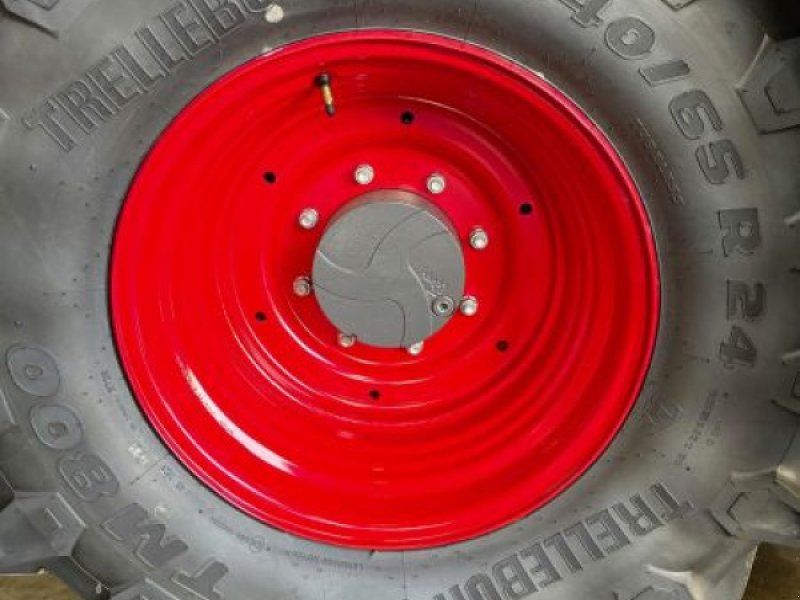 Trelleborg 540/65 R24 + 600/65 R38