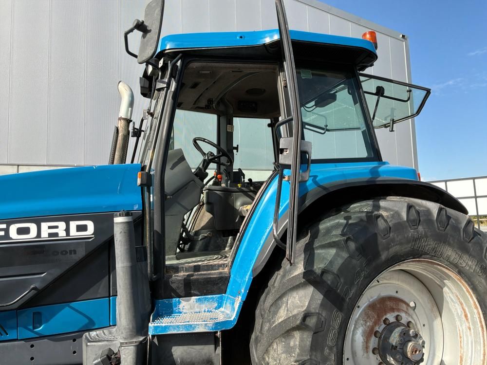 1994 Ford 8870 DT Vierwielaangedreven landbouwtractor