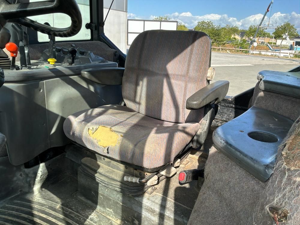 1994 Ford 8870 DT Vierwielaangedreven landbouwtractor