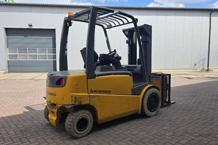 Jungheinrich EFG535 Electric, Lifting Height 4700mm, Freelift 1