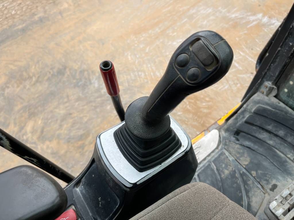 JCB JZ141LC - Automatic Greasing / Quick Coupler