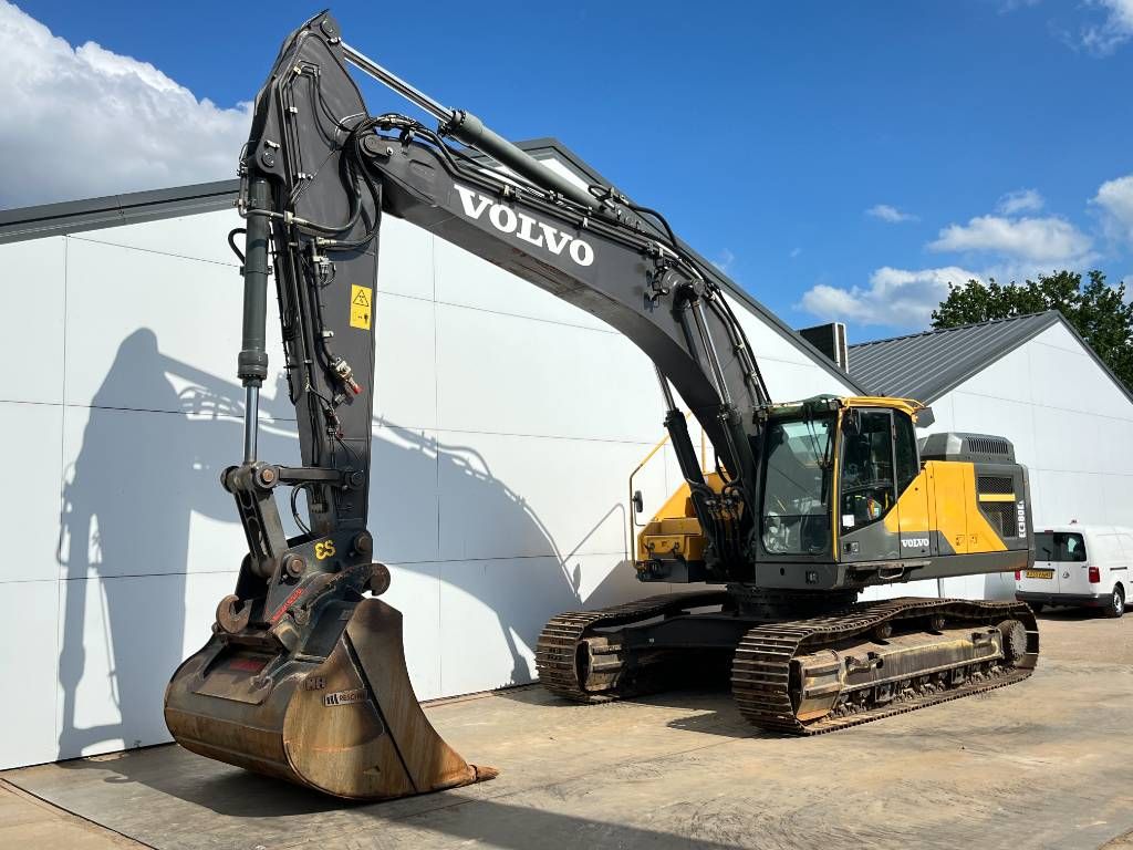 Volvo EC380EL - Automatic Greasing / Quick Coupler