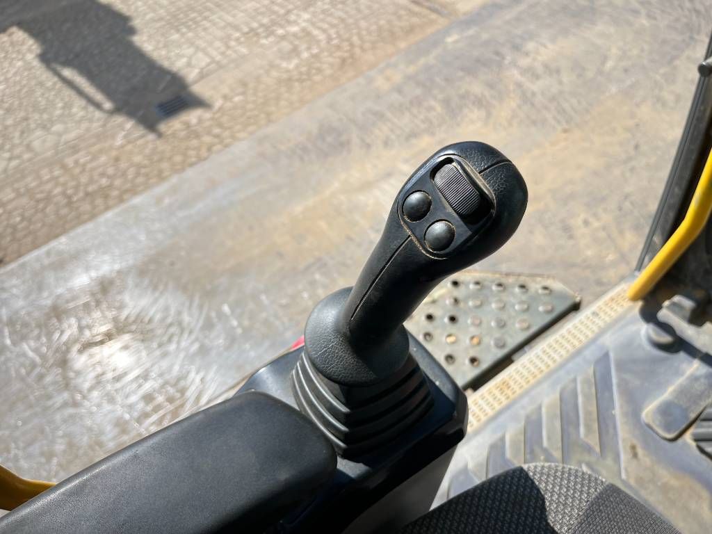 Volvo EC380EL - Automatic Greasing / Quick Coupler