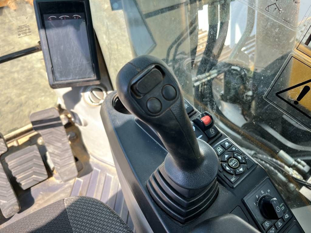 Volvo EC380EL - Automatic Greasing / Quick Coupler