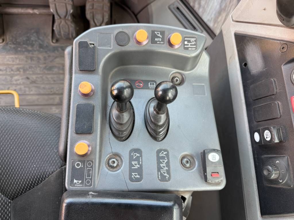 CAT 972M - Automatic Greasing / Camera