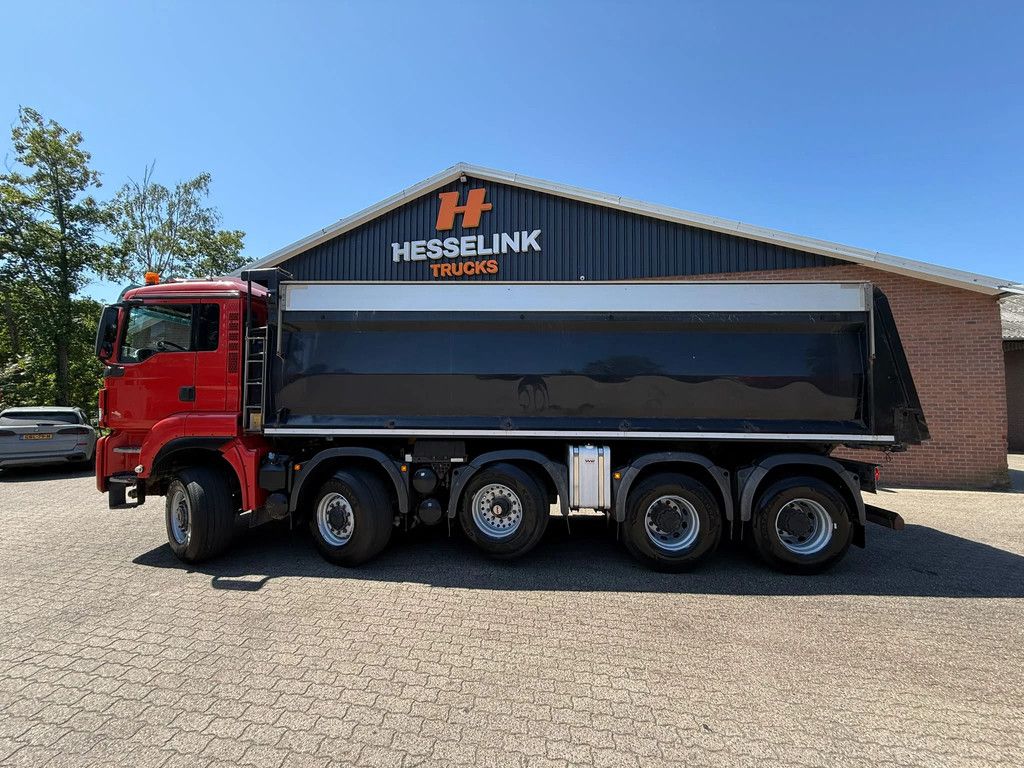 MAN TGS 49.440 10X8 24m3 Hardox 428.901KM NL Truck