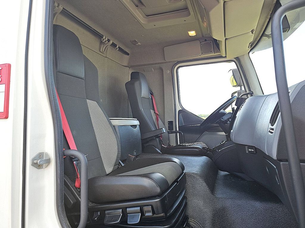 RENAULT D 220
