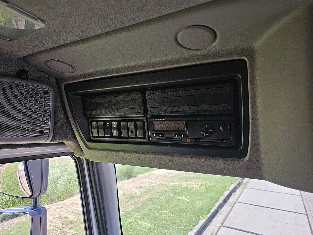 RENAULT D 220