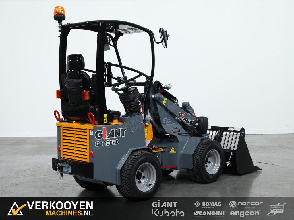 2026 Giant G1200 HD VK10927