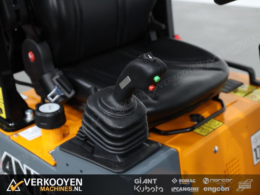 2026 Giant G1200 HD VK10927