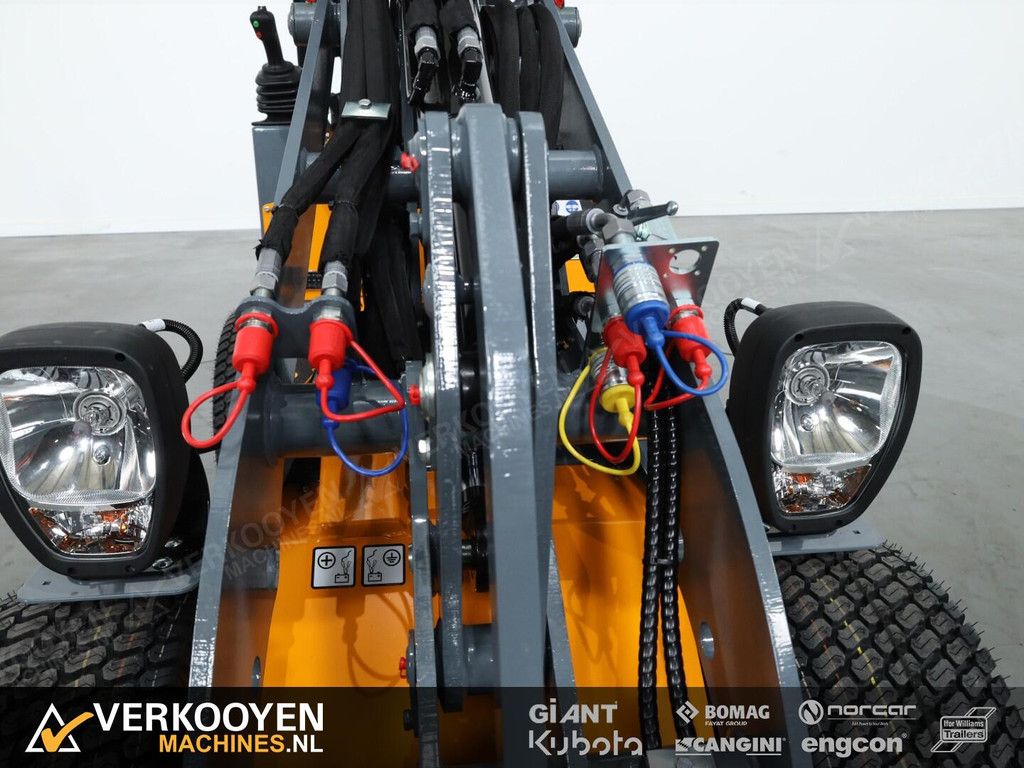 2026 Giant G1200 HD VK10927