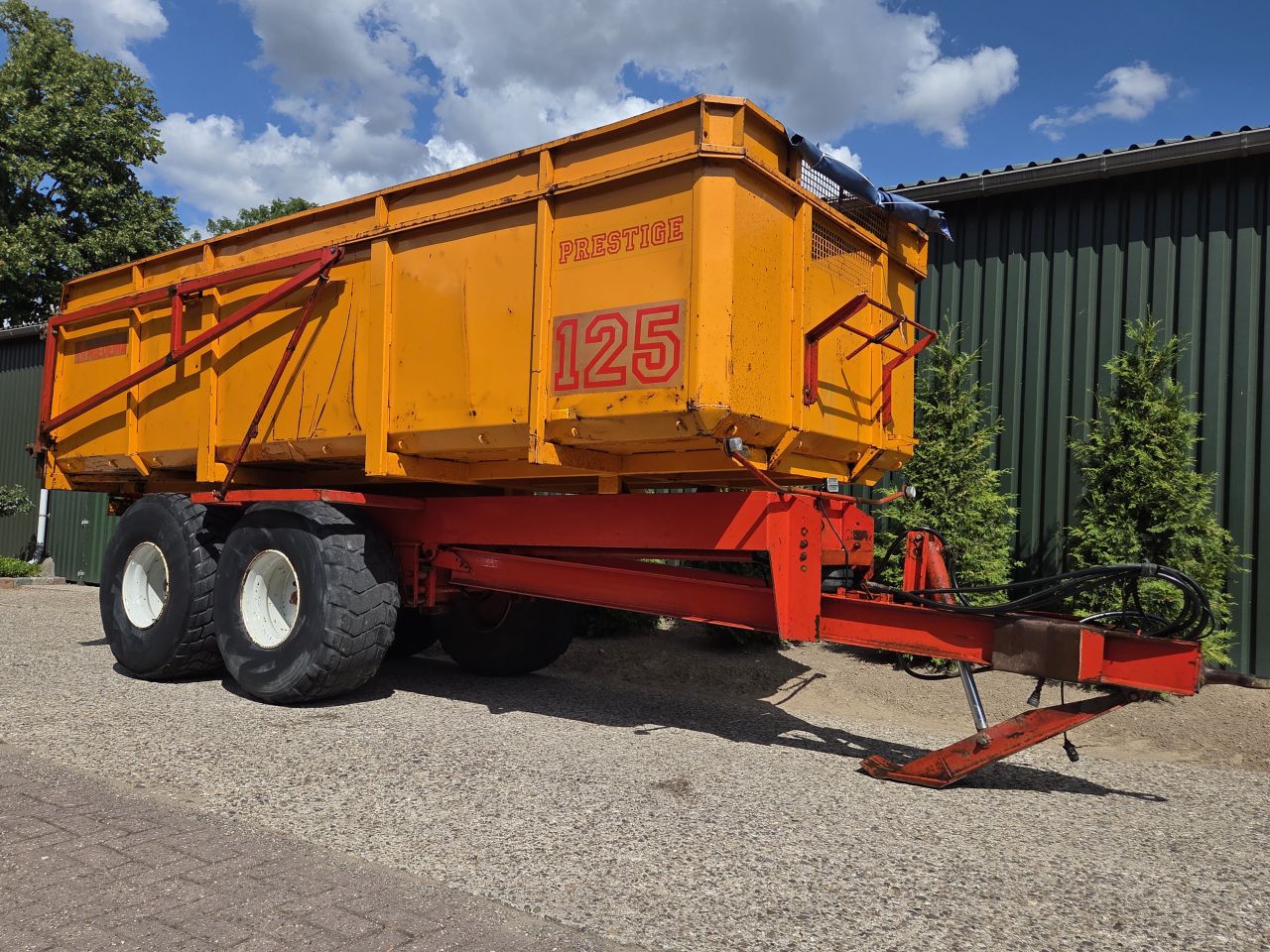 Miedema HST 125 Landbouwkipper Akkerbouwkipper kipper