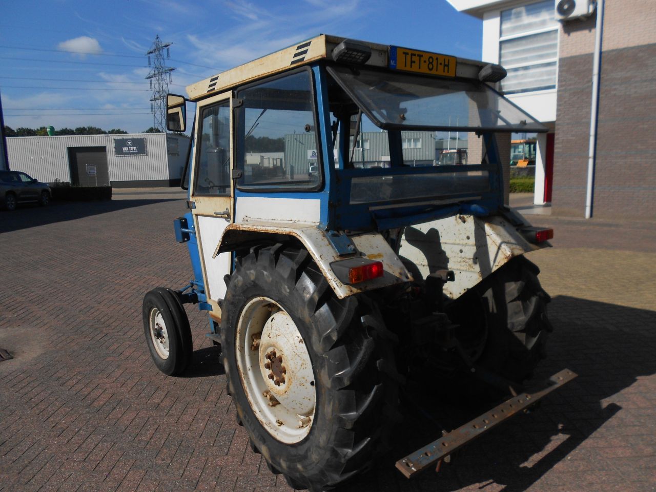 Ford 2600