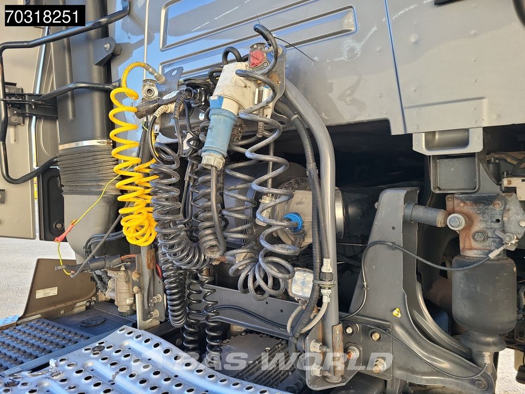 Renault T T 480 4X2 HIGH 2xTanks Xenon ACC Standklima