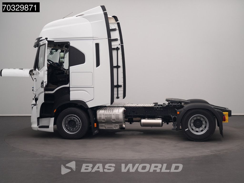 Iveco S-Way 500 4X2 NEW! HPEB ACC 2x beds Mirrorcams 770L tank Parking Cooler