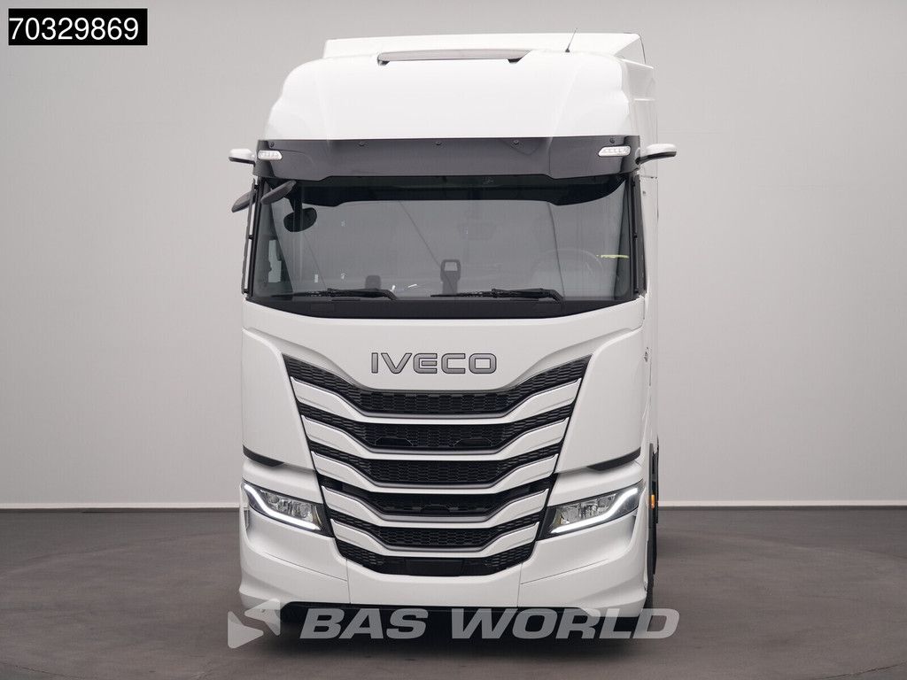 Iveco S-Way 500 4X2 NEW! HPEB ACC 2x beds Mirrorcams 770L tank Parking Cooler