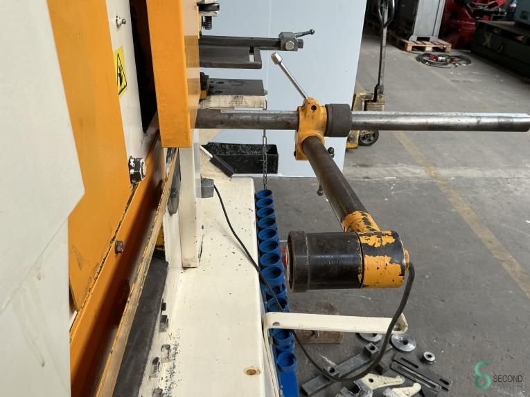 Punch-shear machines Geka Hydracrop 100-S 1984