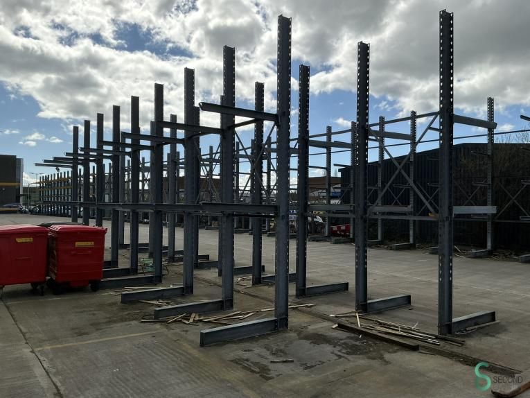Cantilever racking Stow