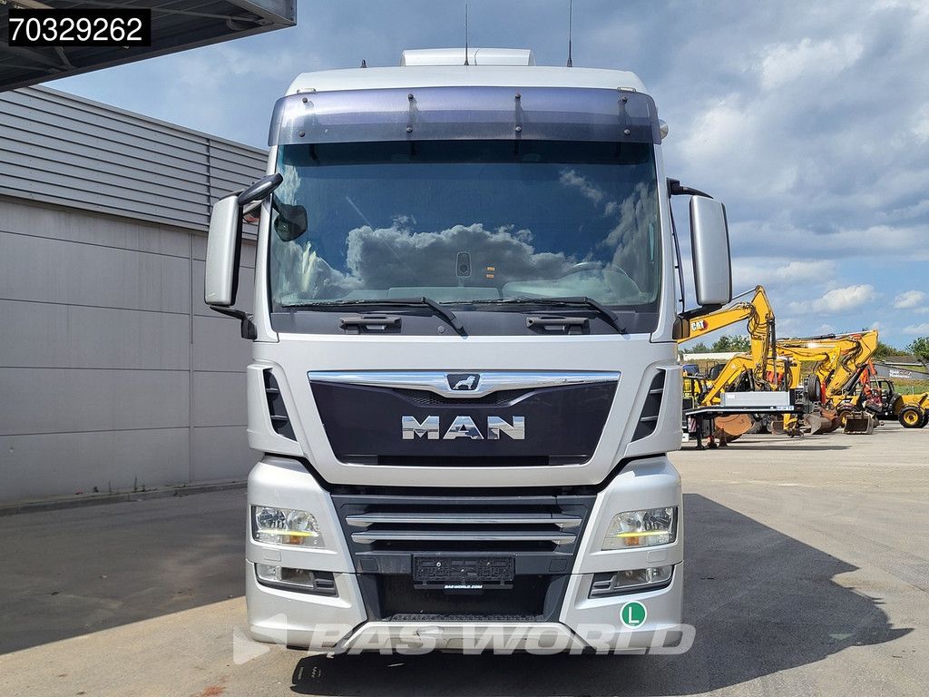 MAN TGX 26.500 6X2 Curtainsider 2000kg Ladebordwand Lift+steering axle Full Air Euro 6