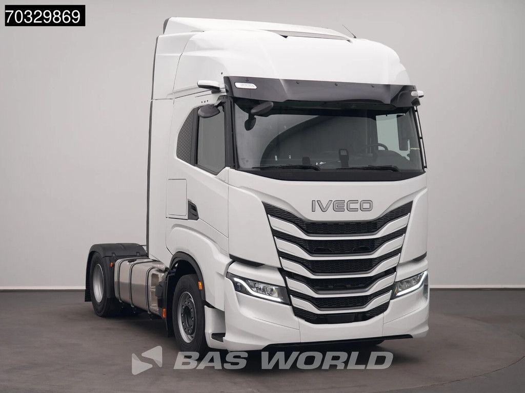 Iveco S-Way 500 4X2 NEW! HPEB ACC 2x beds Mirrorcams 770L tank Parking Cooler