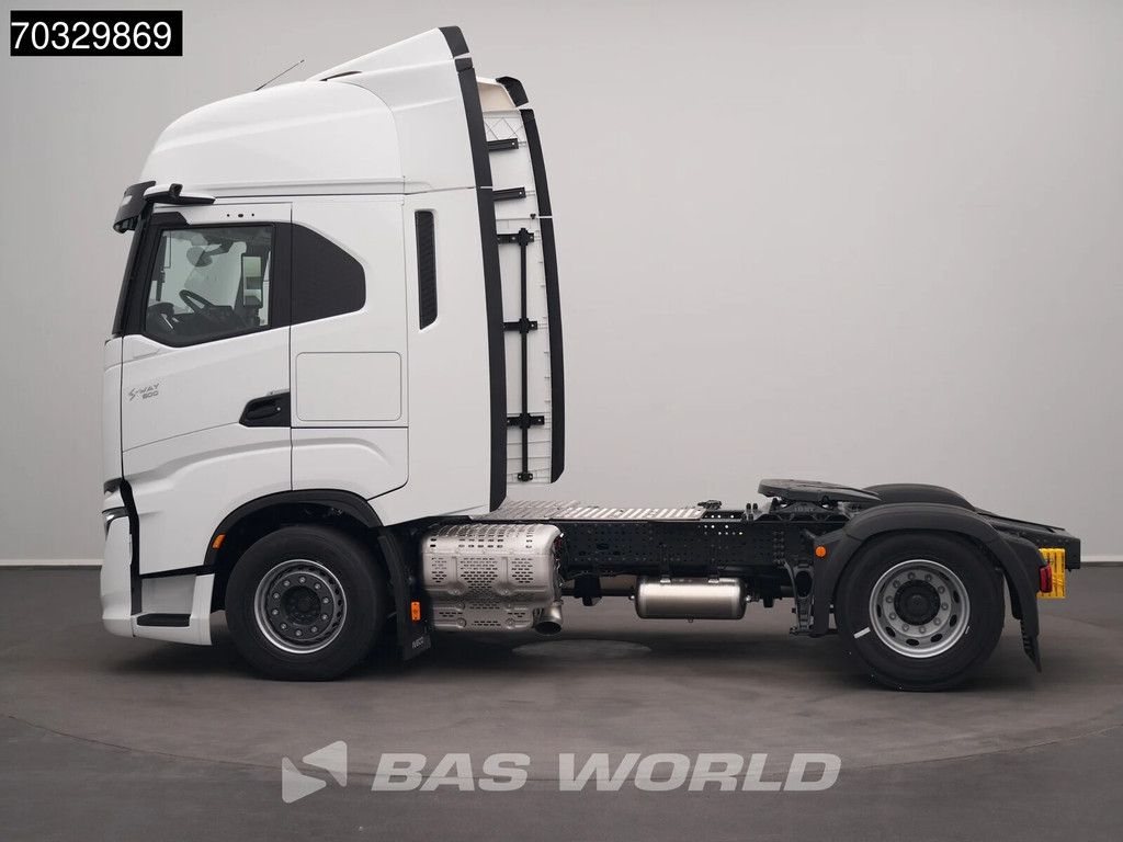 Iveco S-Way 500 4X2 NEW! HPEB ACC 2x beds Mirrorcams 770L tank Parking Cooler