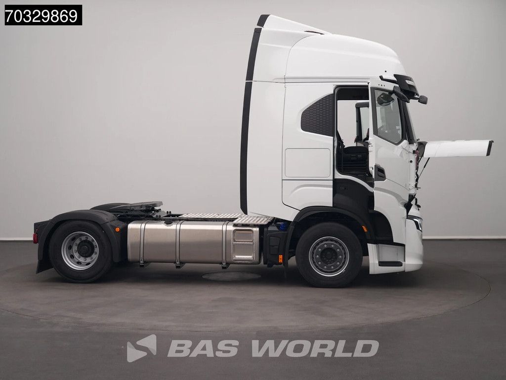 Iveco S-Way 500 4X2 NEW! HPEB ACC 2x beds Mirrorcams 770L tank Parking Cooler