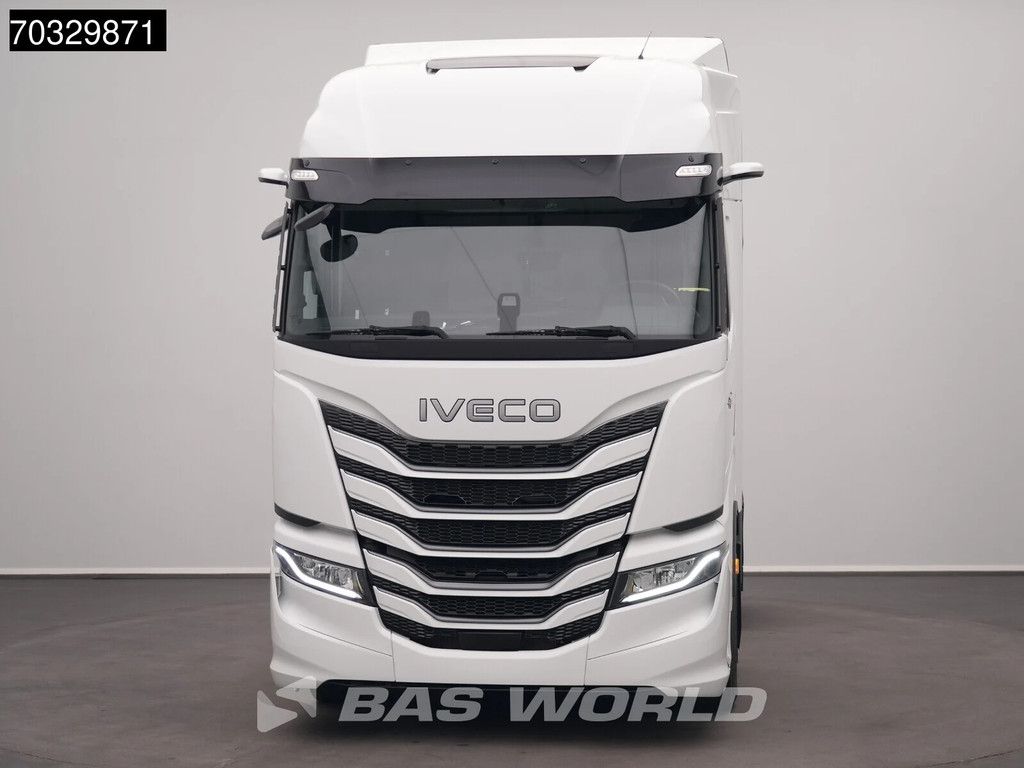 Iveco S-Way 500 4X2 NEW! HPEB ACC 2x beds Mirrorcams 770L tank Parking Cooler