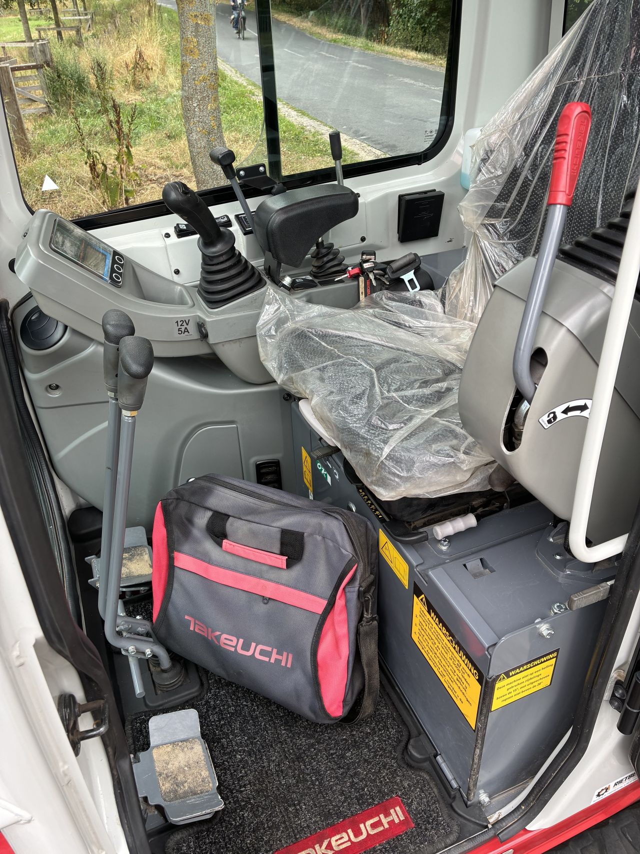 Takeuchi TB216 extra